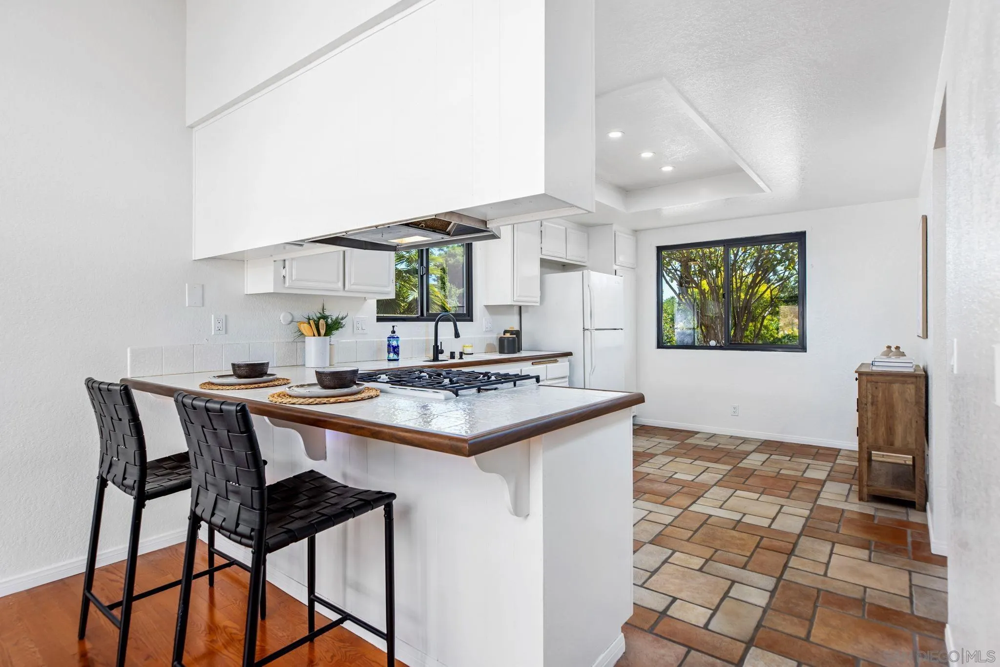 5818 Jeffries Ranch Road Oceanside, CA 92057 - Photo 7 of 30 Gallery Image 7