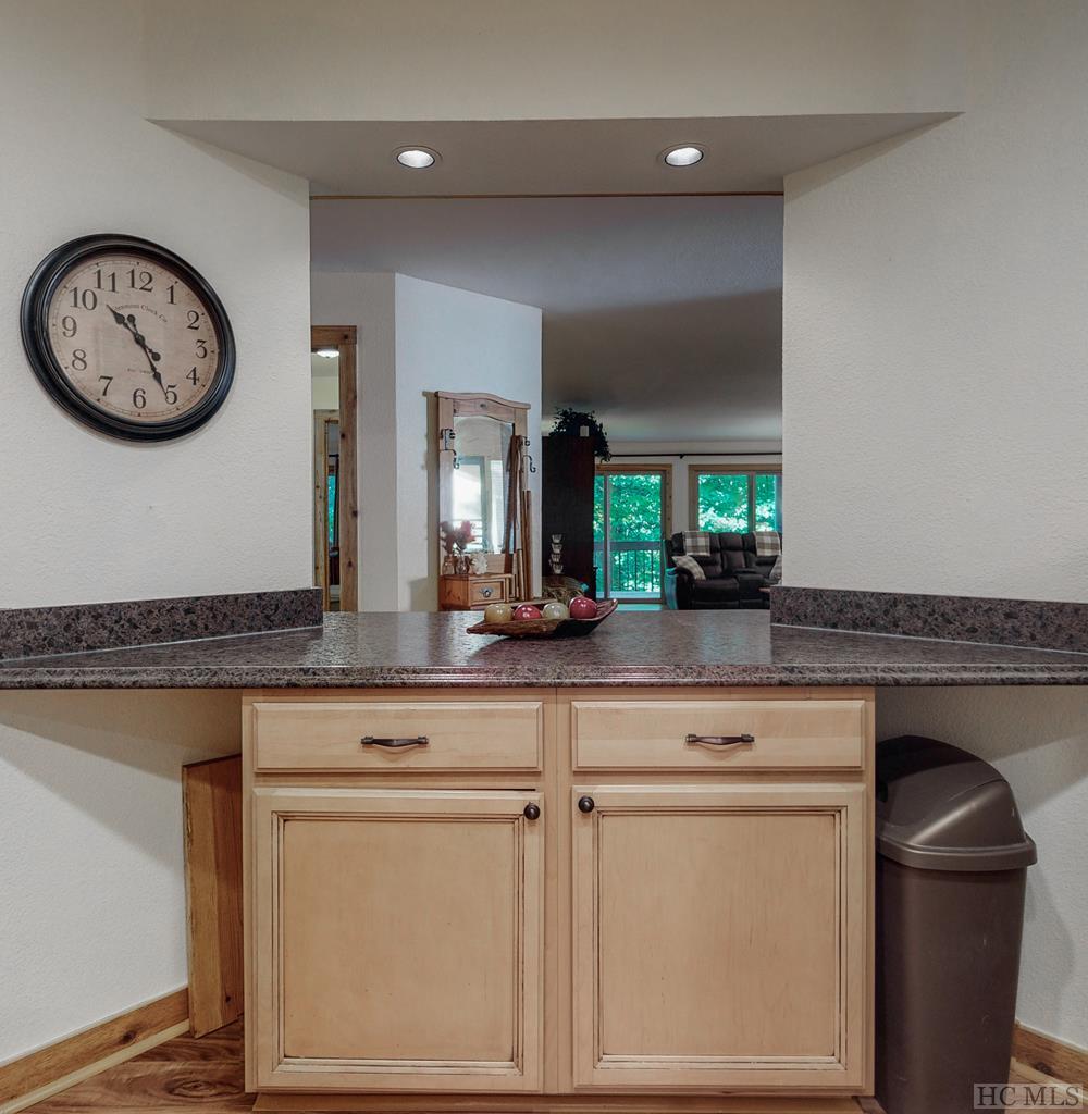 407 Overlook Road, Unit 2A Sapphire, NC 28774 - Photo 10 of 20 Gallery Image 10