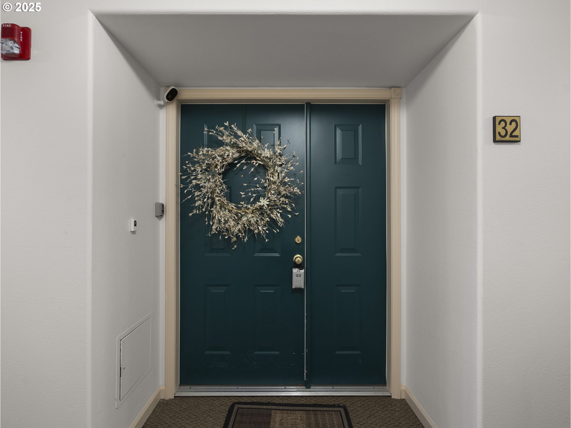 15530 Northeast Knott Street, Unit 32 Portland, OR 97230 - Photo 8 of 48 a view of a glass door