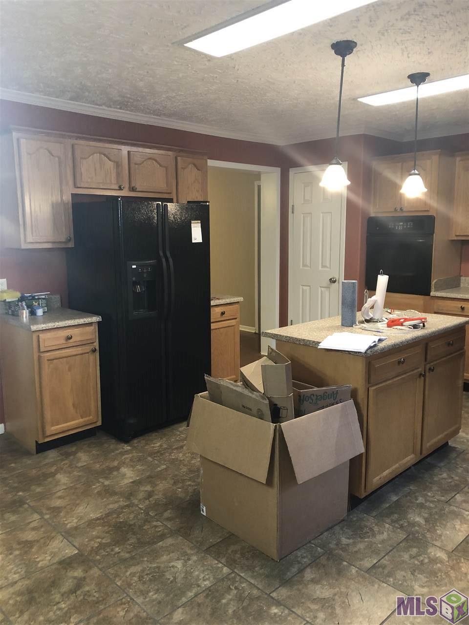 261 Lemon B Road Slaughter, LA 70777 - Photo 6 of 15 Kitchen