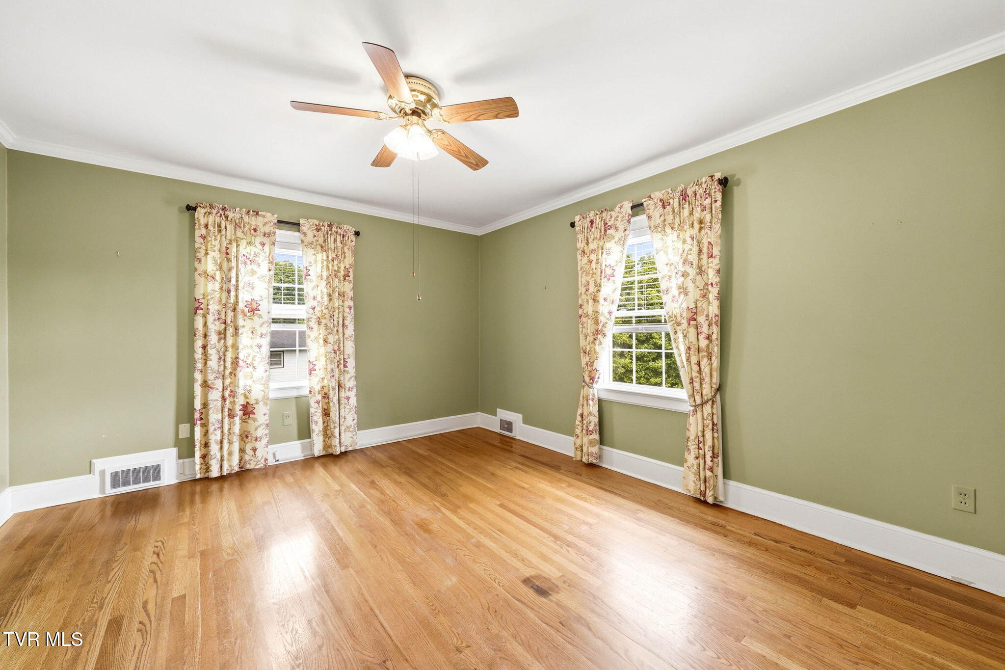 1700 Overhill Road Bristol, VA 24201 - Photo 23 of 50 14-web-or-mls-1700 Overhill Rd-21