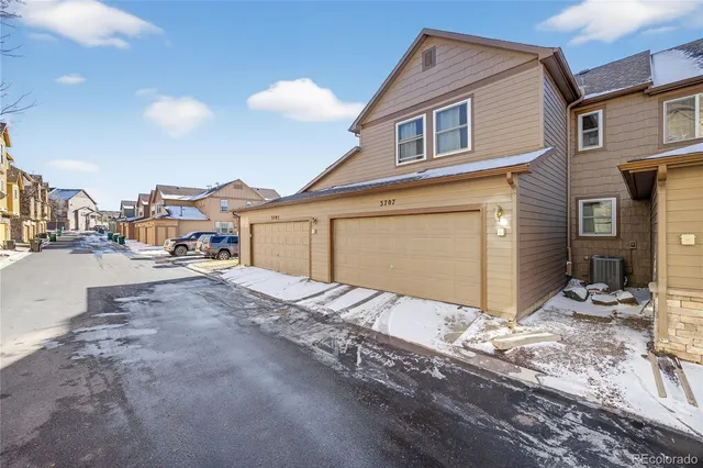 $450,000 | 3707 Pecos Trail, Castle Rock, CO 80109