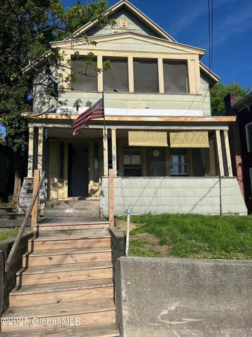 $149,900 | 159 Champlain Avenue, Ticonderoga, NY 12883