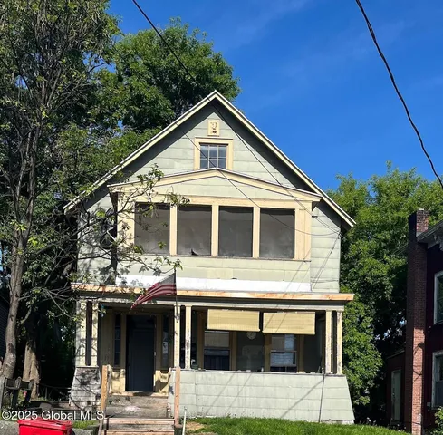 $149,900 | 159 Champlain Avenue, Ticonderoga, NY 12883