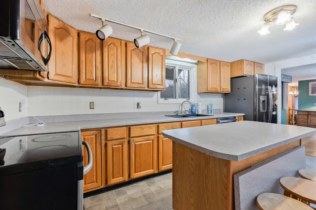 $325,000 | 1 Stony Brook Road, Augusta, ME 04330