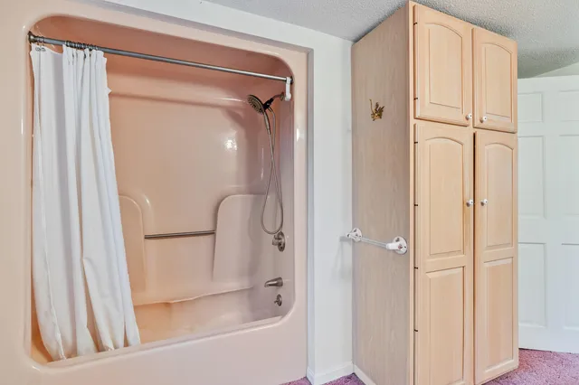 $325,000 | 1 Stony Brook Road, Augusta, ME 04330