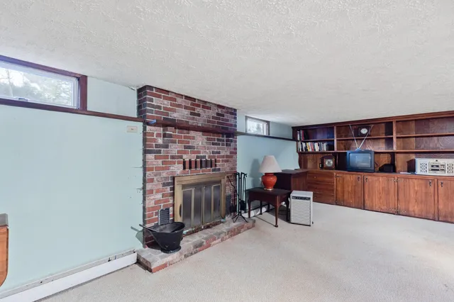 $325,000 | 1 Stony Brook Road, Augusta, ME 04330