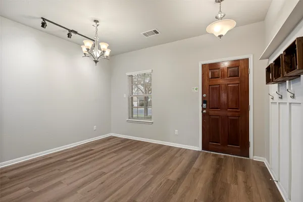 $1,995 | 1007 Hometown Parkway, Kyle, TX 78640