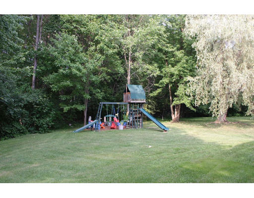 185 Eaton Road Framingham, MA 01701 - Photo 3 of 10