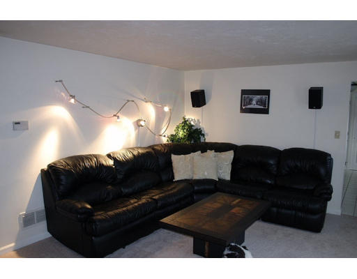 185 Eaton Road Framingham, MA 01701 - Photo 9 of 10