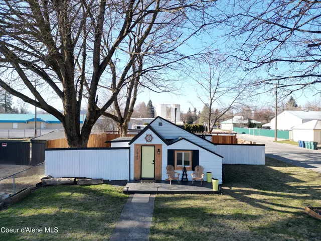 $399,900 | 1223 North 1st Street, Coeur D'Alene, ID 83814