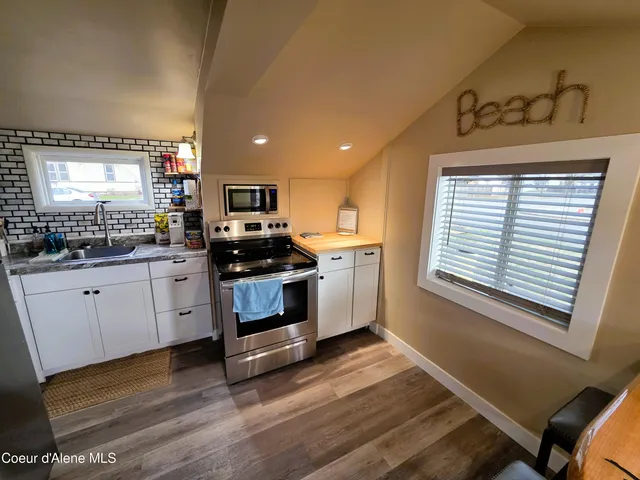 $399,900 | 1223 North 1st Street, Coeur D'Alene, ID 83814