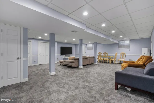 $599,900 | 4 Riverview Drive, Trenton, NJ 08628