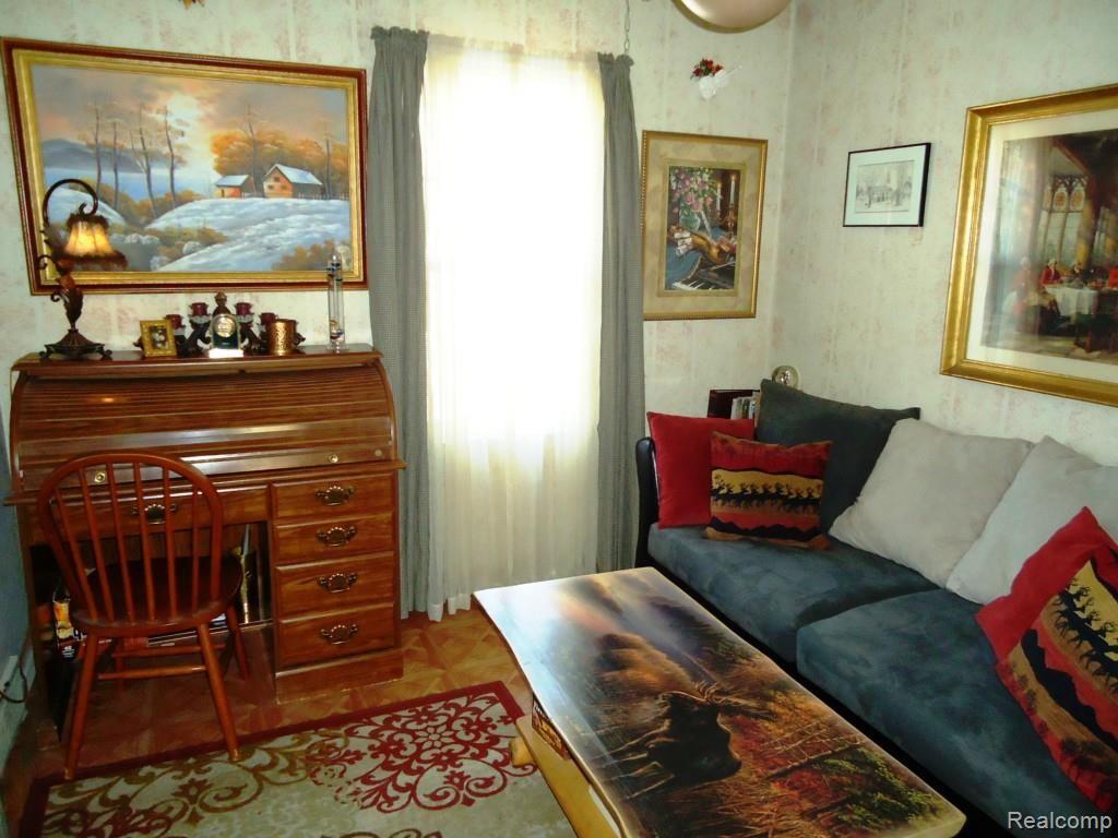 14759 Pennsylvania Road Riverview, MI 48193 - Photo 16 of 25 2nd BEDROOM