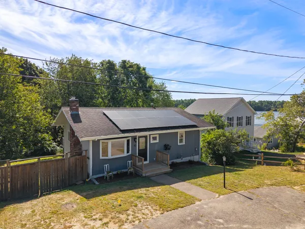$460,000 | 10 Shangri-La Boulevard, Wareham, MA 02538