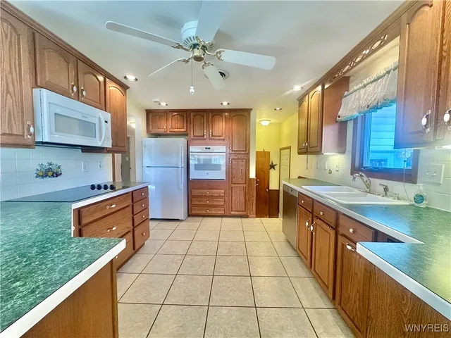 $324,900 | 168 Donna Lea Boulevard, Amherst, NY 14221