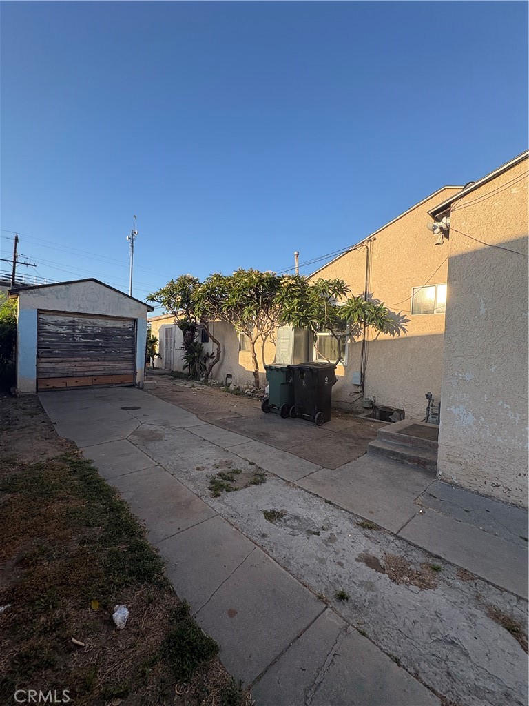 4203 East Saunders Street Compton, CA 90221 - Photo 6 of 7