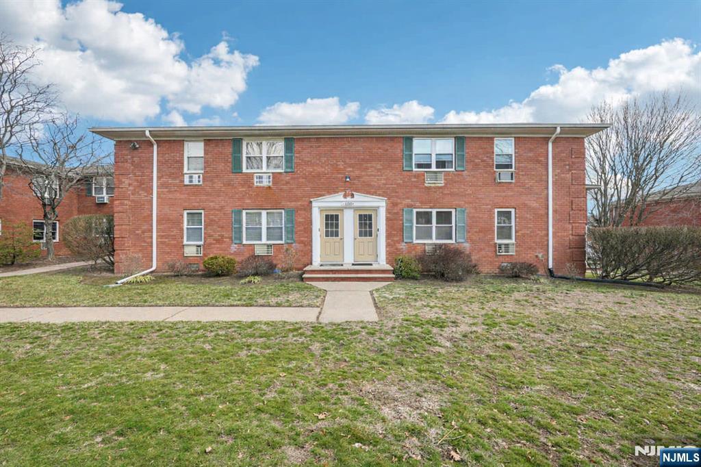 1150 Valley, Unit 1B Wayne, NJ 07470 - Photo 1 of 15