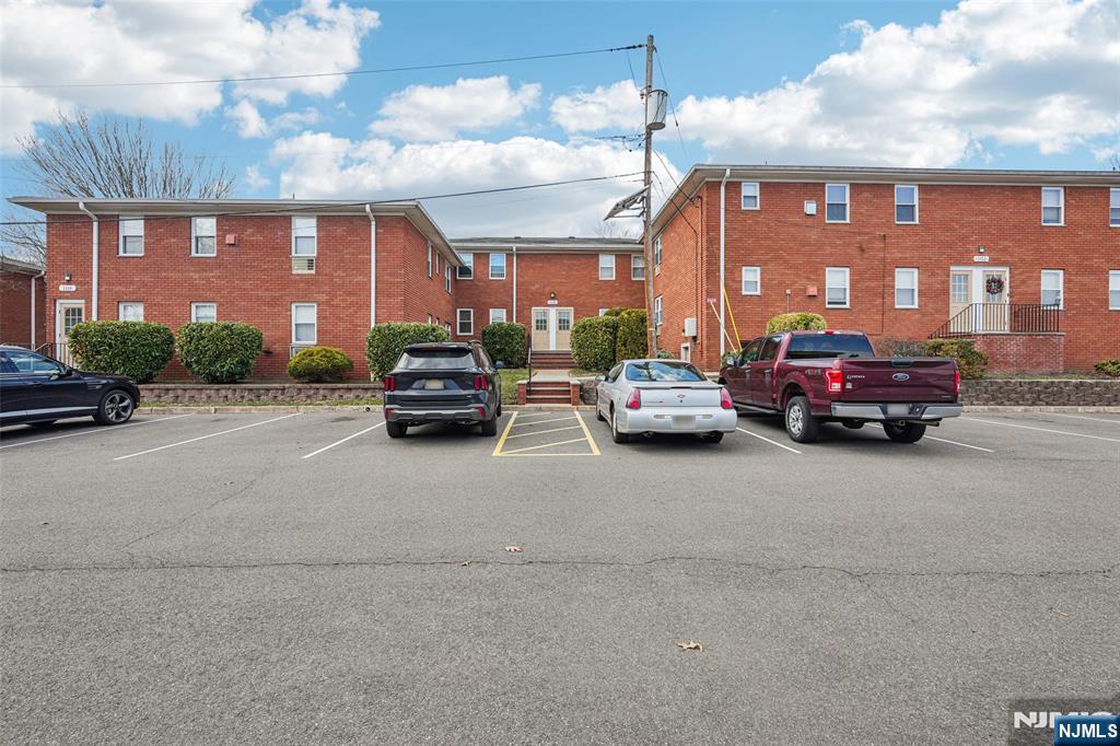 1150 Valley, Unit 1B Wayne, NJ 07470 - Photo 14 of 15