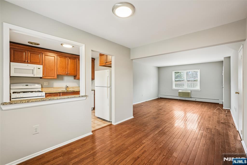 1150 Valley, Unit 1B Wayne, NJ 07470 - Photo 5 of 15