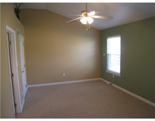 10 Diebold Road Coraopolis, PA 15108 - Photo 7 of 18 Master Bedroom.