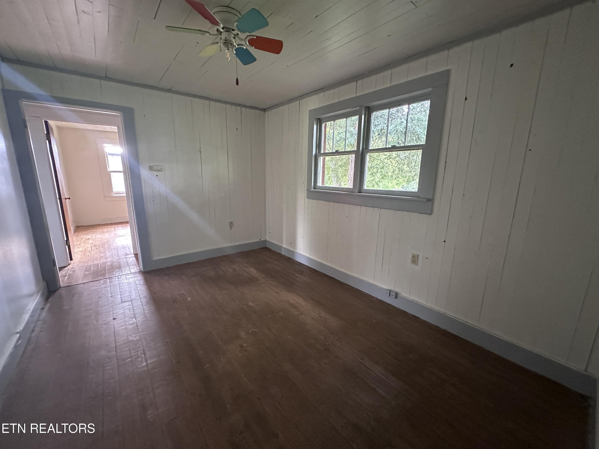 1671 Taylor Place Road Jamestown, TN 38556 - Photo 16 of 35 Gallery Image 16