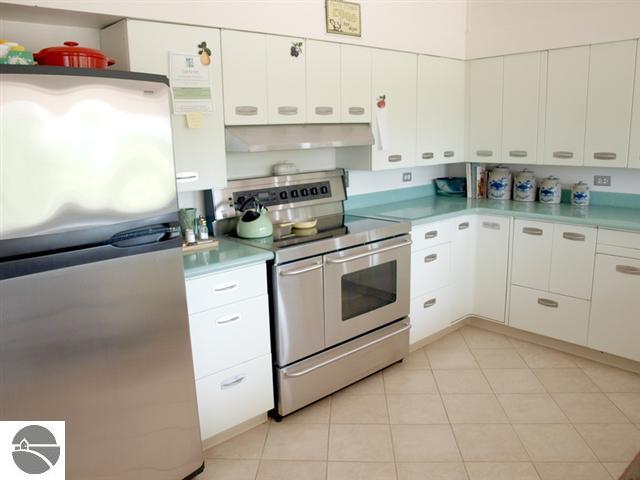 6038 Smeltzer Road Frankfort, MI 49635 - Photo 11 of 25 1737643-10.JPG