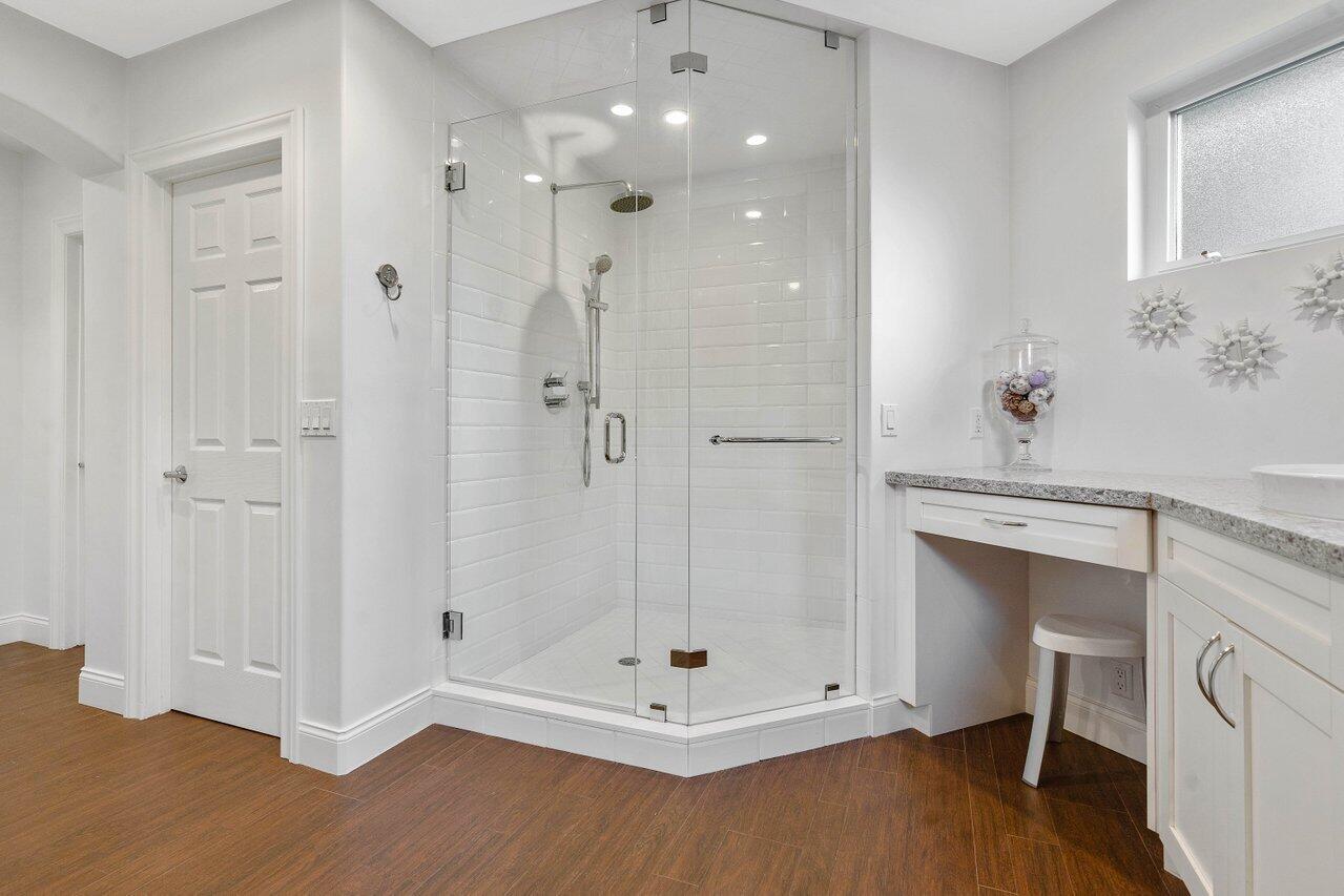 601 Phillips Drive Boca Raton, FL 33432 - Photo 23 of 56 Primary Bathroom