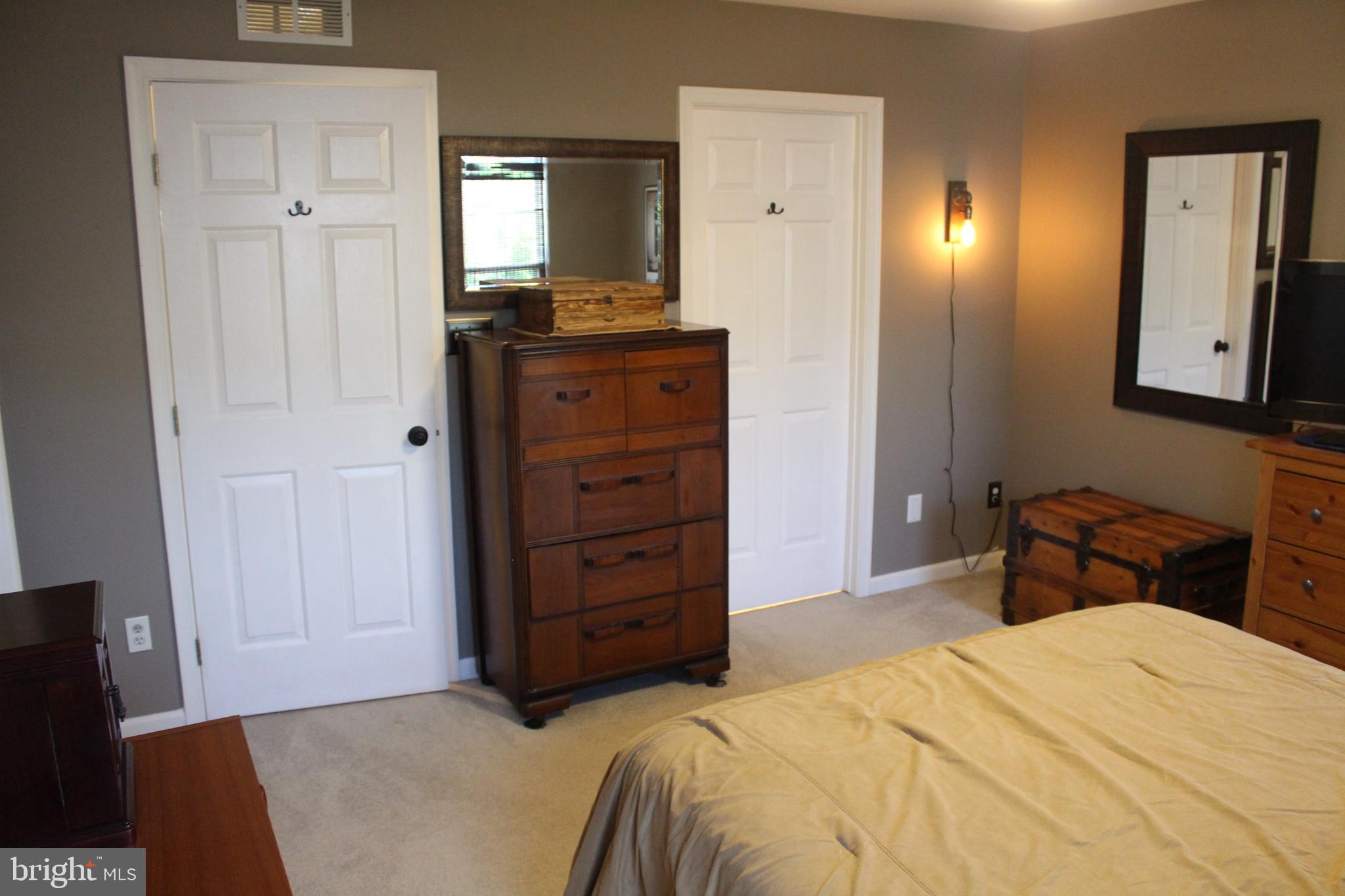 14152 Asher View Centreville, VA 20121 - Photo 15 of 34 Owner bedroom