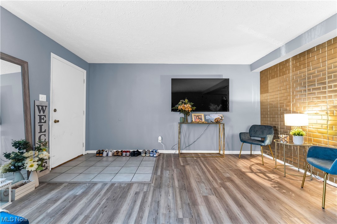 797 Babbitt Road, Unit 20 Euclid, OH 44123 - Photo 4 of 13 Gallery Image 4