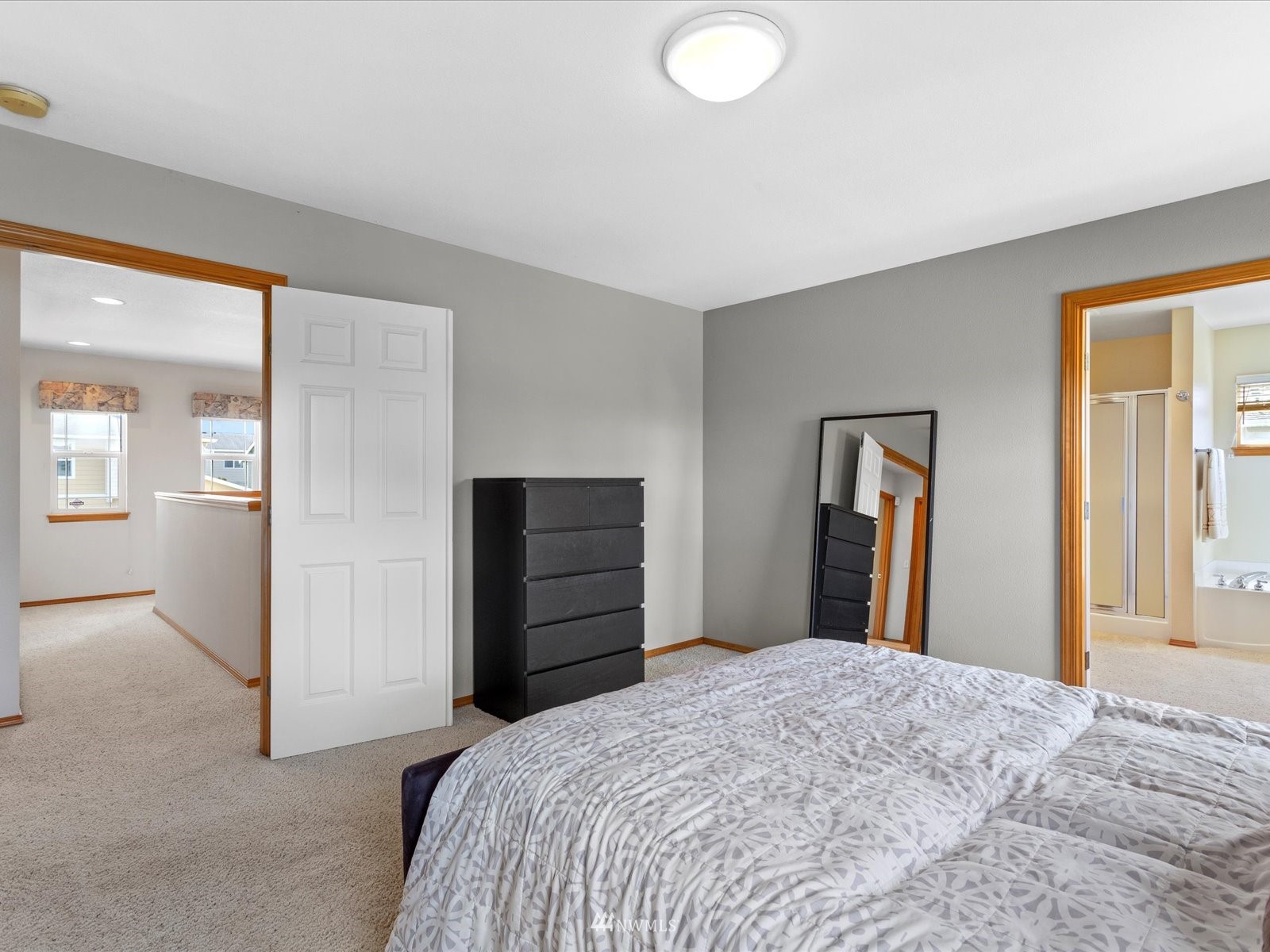 569 Quincy Avenue Northeast Renton, WA 98059 - Photo 19 of 31 Gallery Image 19