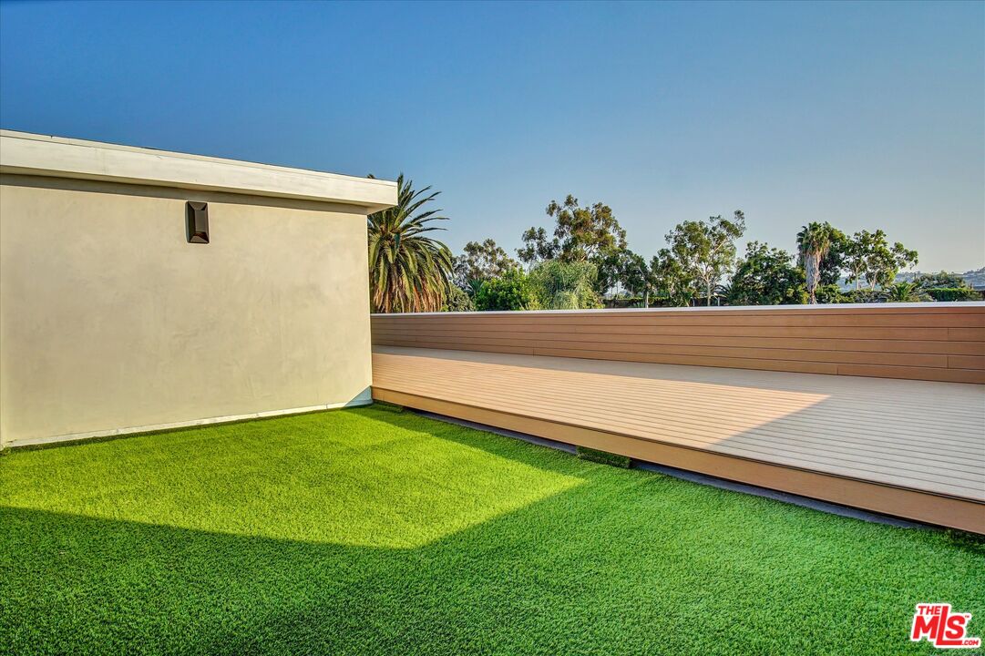 2419 South Cochran Avenue Los Angeles, CA 90016 - Photo 38 of 74