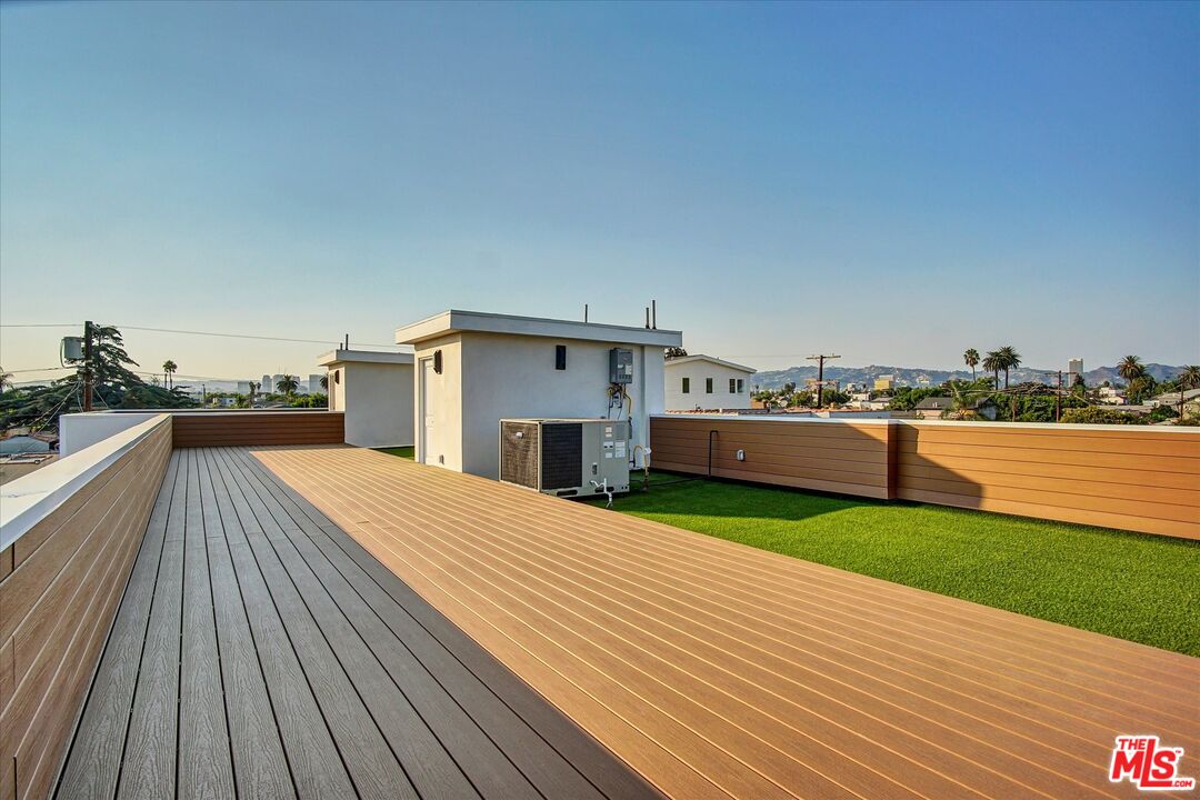 2419 South Cochran Avenue Los Angeles, CA 90016 - Photo 40 of 74 a view of a house with a terrace