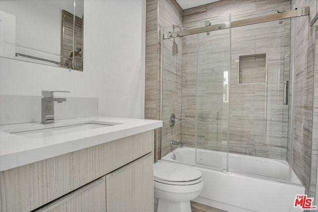 $2,149,000 | 2419 South Cochran Avenue, Los Angeles, CA 90016