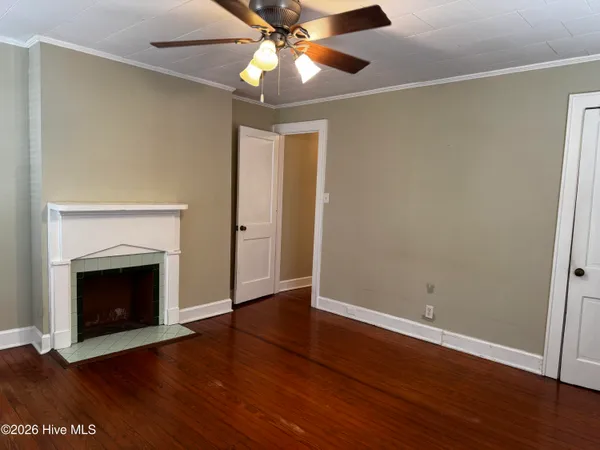 $1,755 | 414 Metcalf Street, Unit A, New Bern, NC 28560