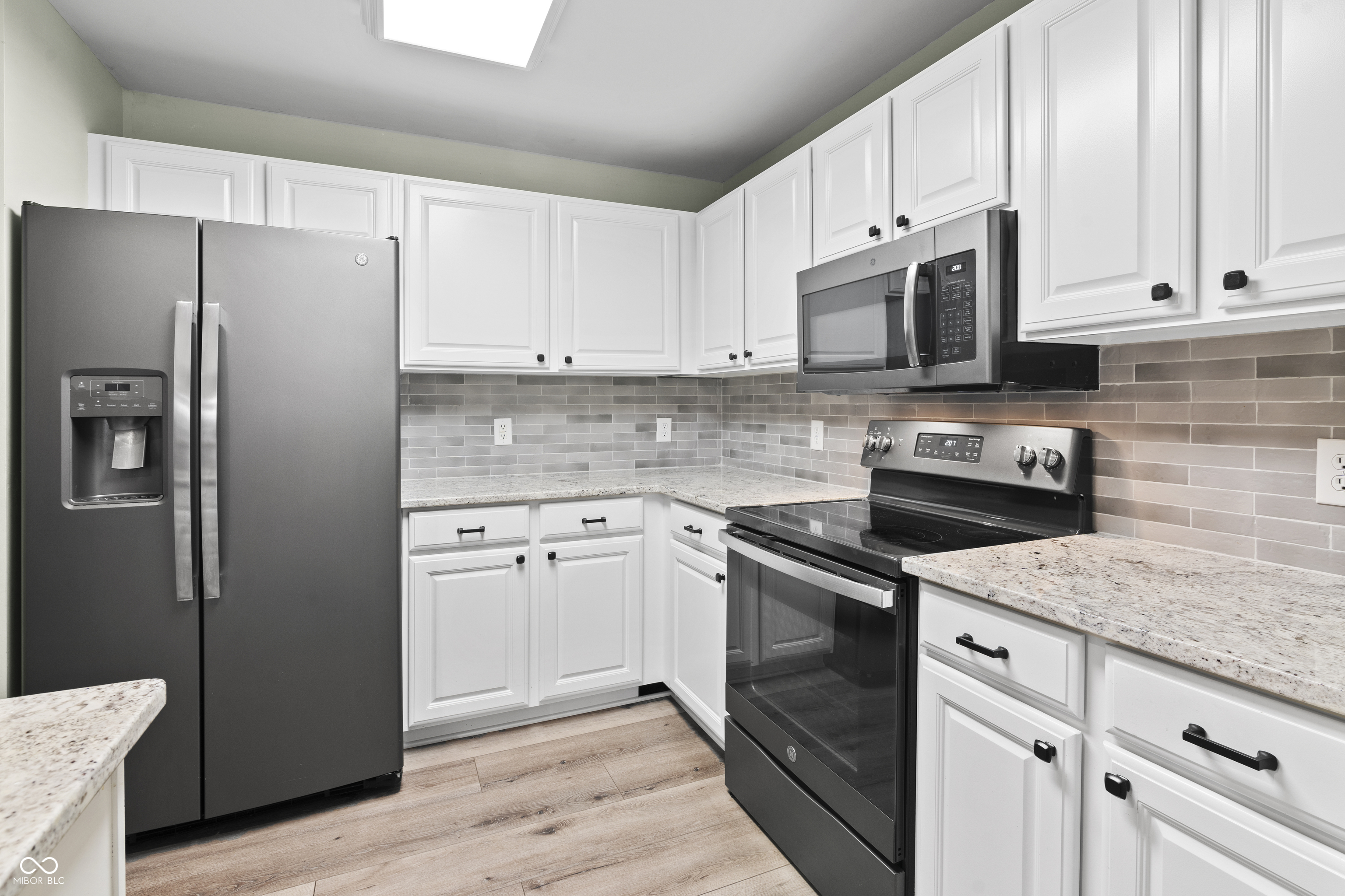 9233 Muir Lane Fishers, IN 46037 - Photo 13 of 35