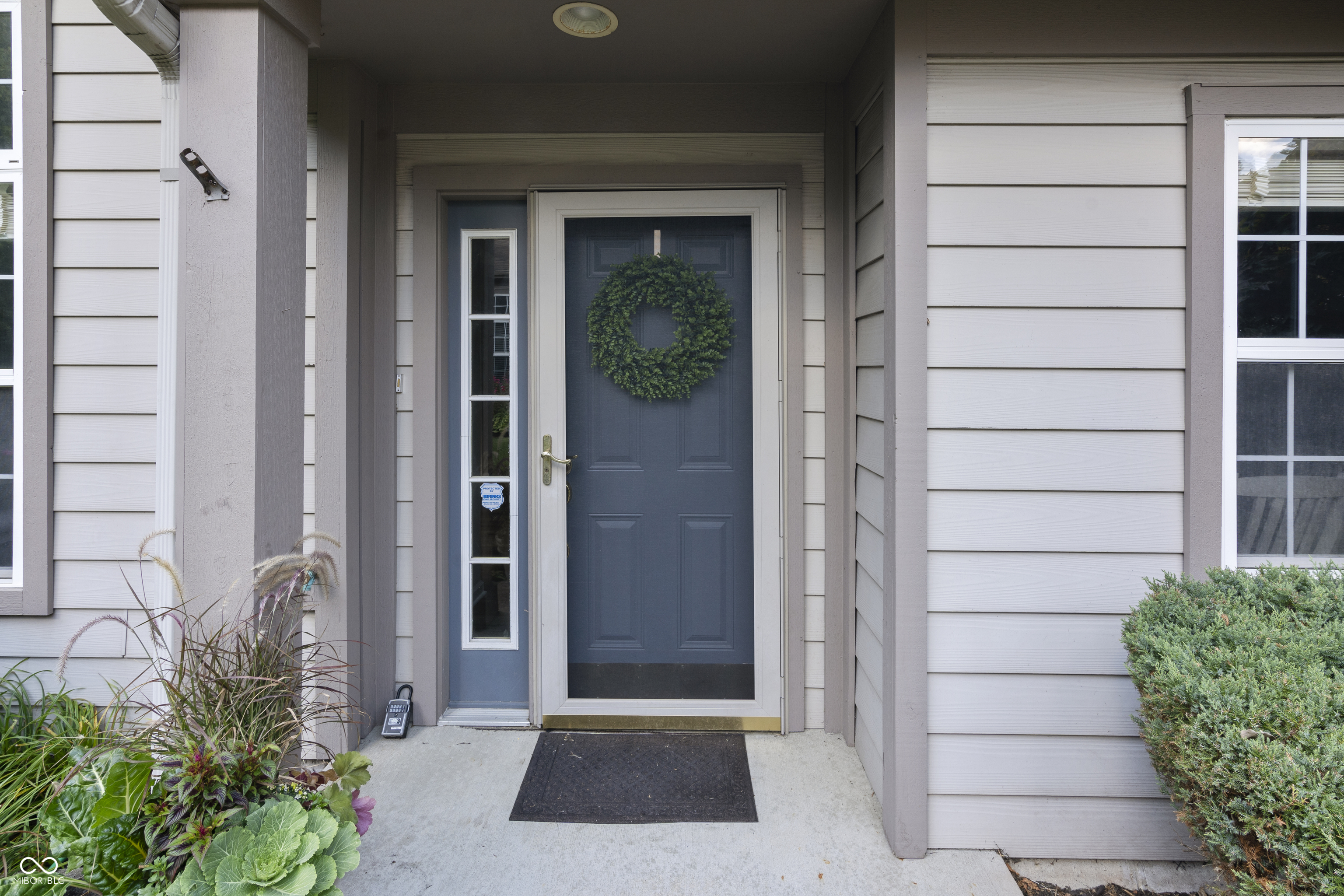 9233 Muir Lane Fishers, IN 46037 - Photo 3 of 35