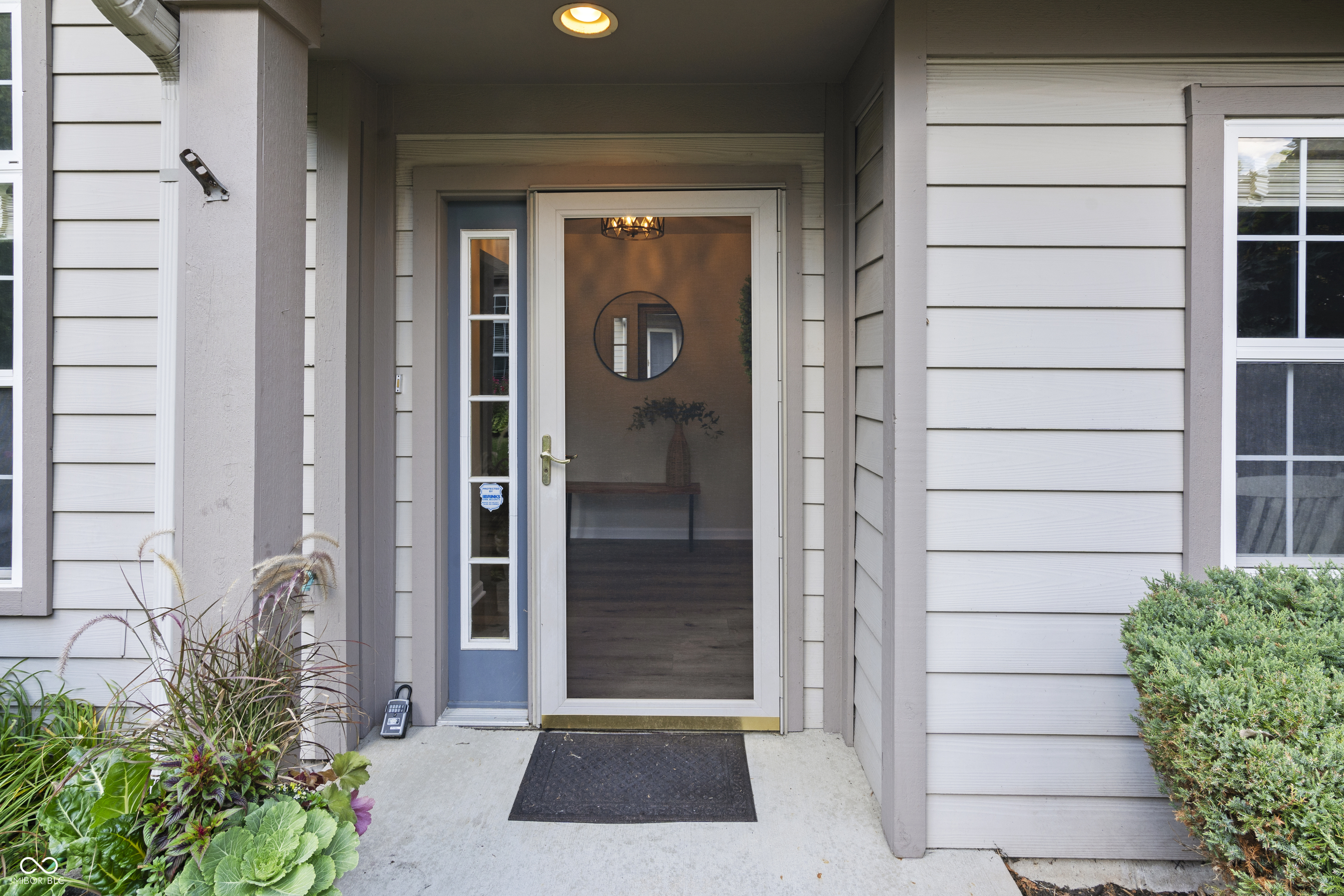 9233 Muir Lane Fishers, IN 46037 - Photo 4 of 35