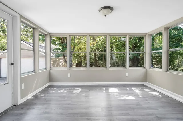 $275,000 | 6044 Davison Road, Burton, MI 48509