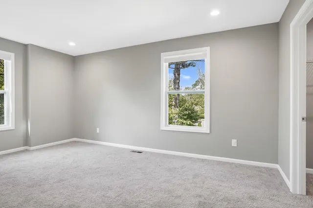 $275,000 | 6044 Davison Road, Burton, MI 48509