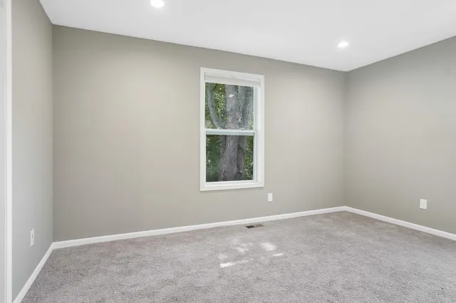 $275,000 | 6044 Davison Road, Burton, MI 48509