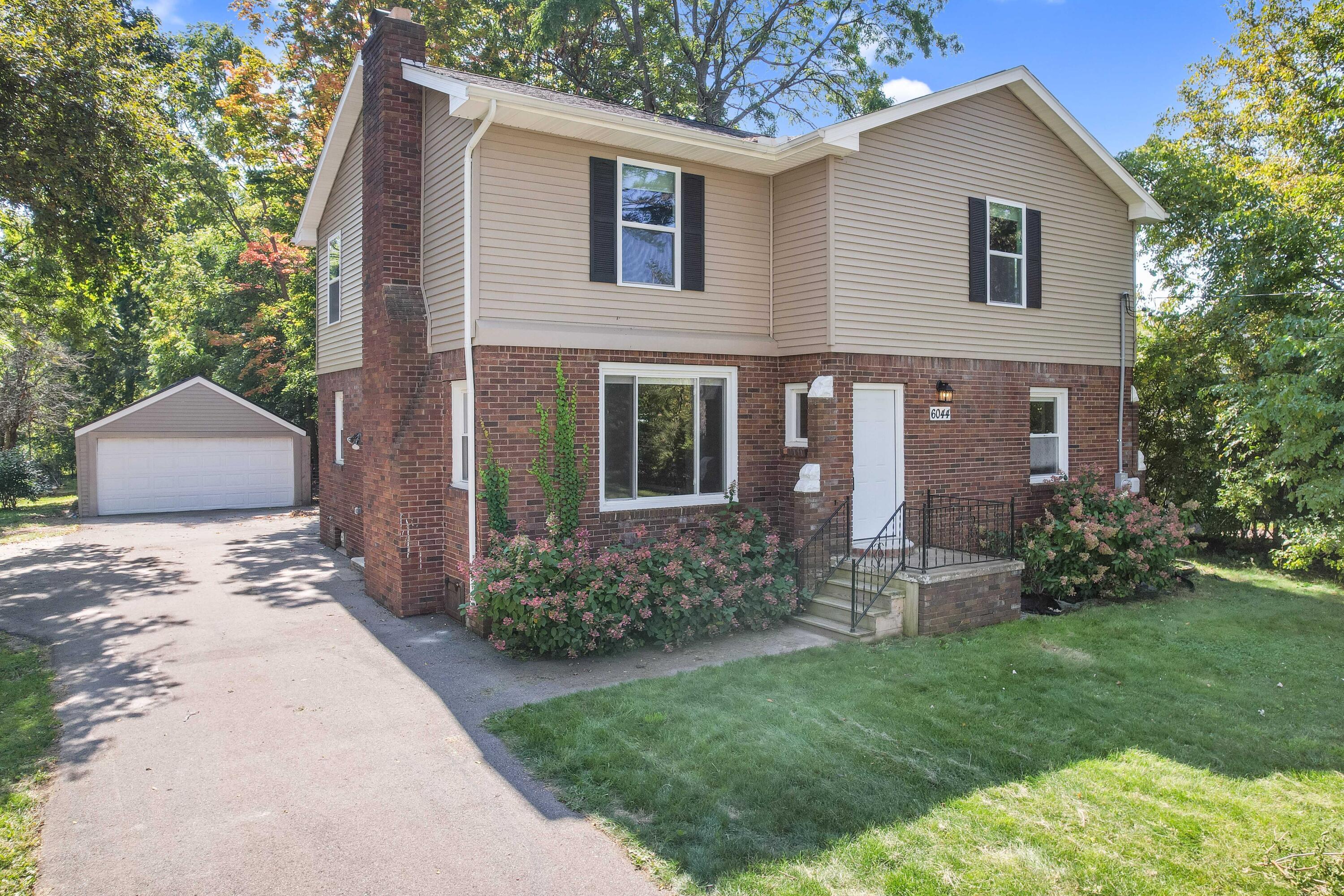 6044 Davison Road Burton, MI 48509 - Photo 2 of 53 DJI_0578