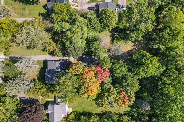 $275,000 | 6044 Davison Road, Burton, MI 48509