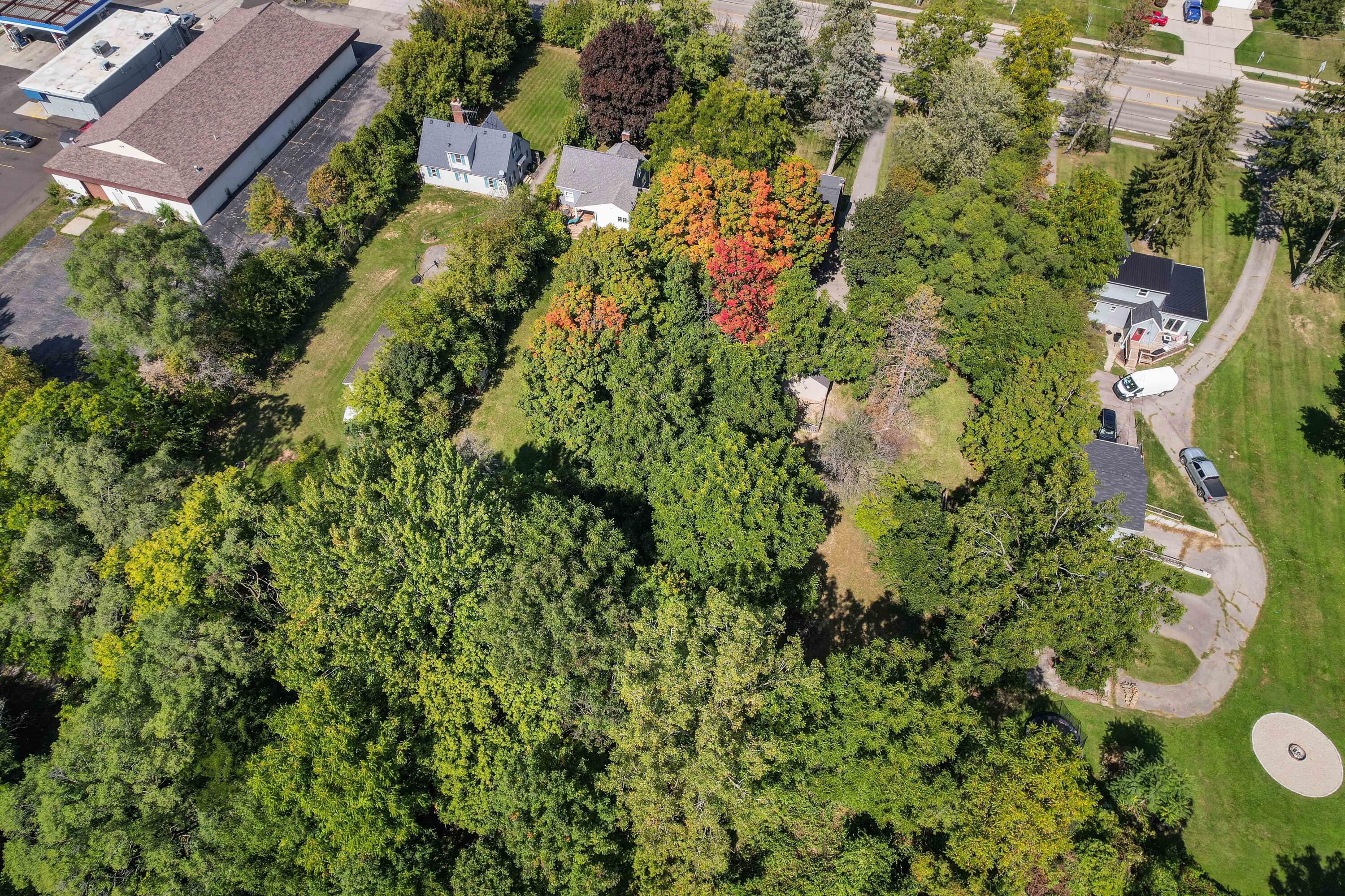 6044 Davison Road Burton, MI 48509 - Photo 28 of 53 DJI_0623