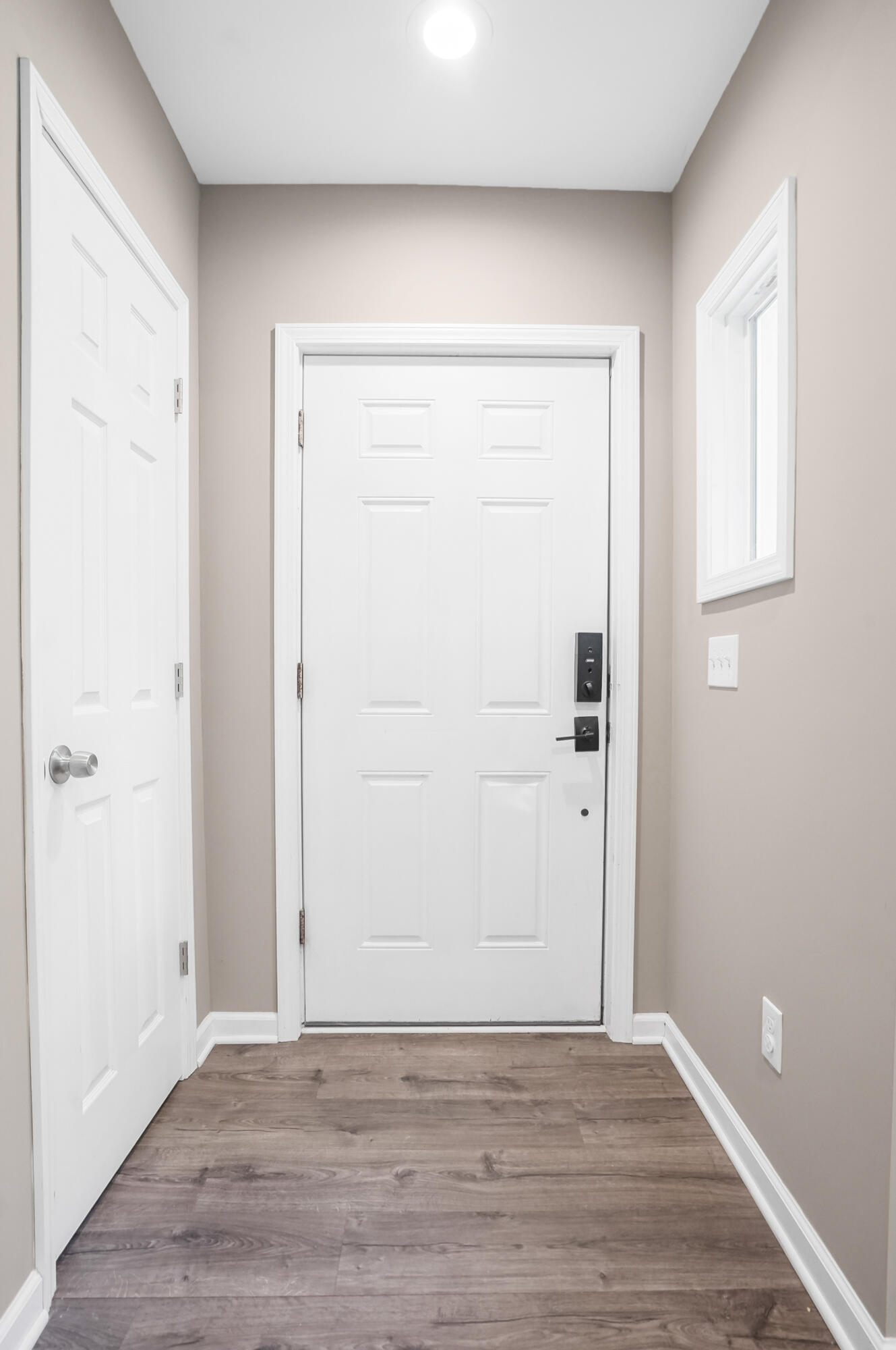 6044 Davison Road Burton, MI 48509 - Photo 46 of 53 DSC03998