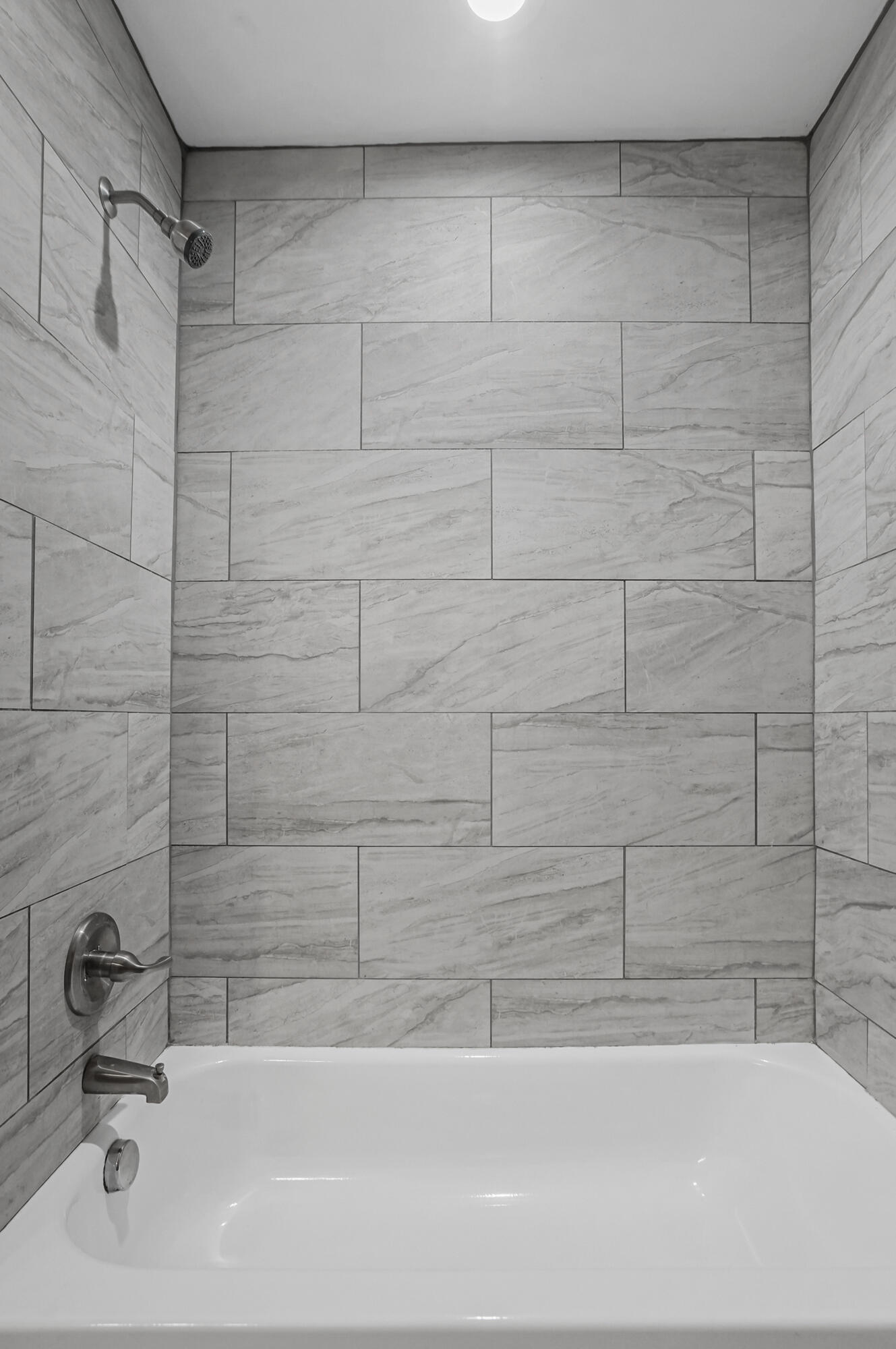 6044 Davison Road Burton, MI 48509 - Photo 47 of 53 DSC04133