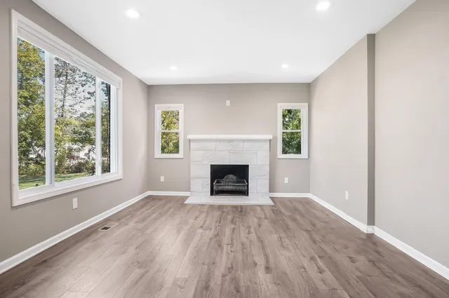 $275,000 | 6044 Davison Road, Burton, MI 48509