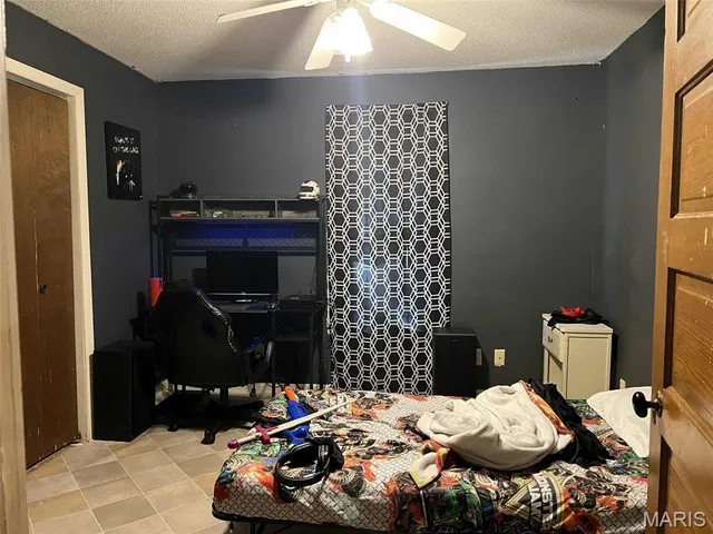 $99,000 | 801 South 5th Street, Girard, IL 62640