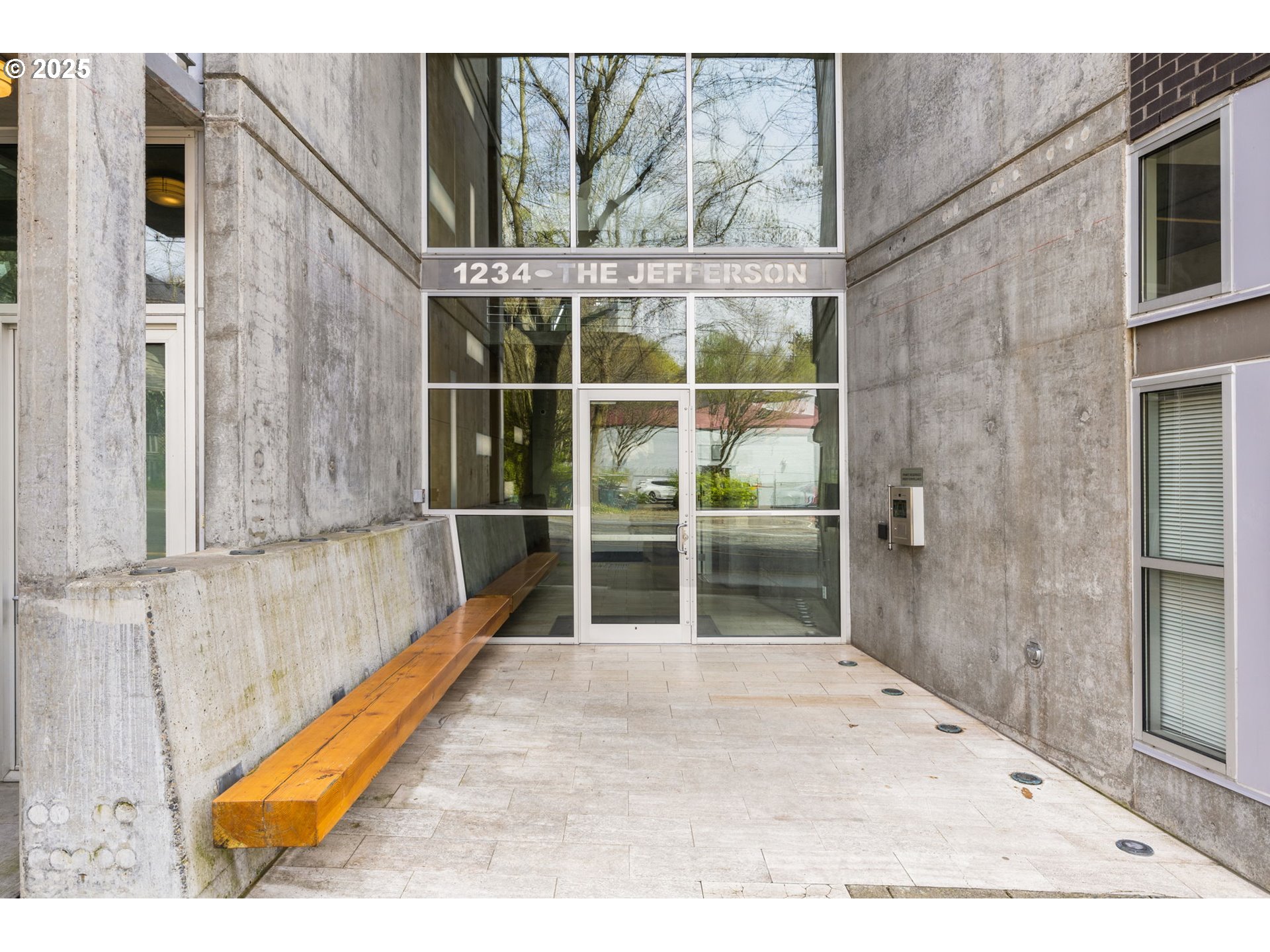 1234 Southwest 18th Avenue, Unit 305 Portland, OR 97205 - Photo 28 of 31 a view of a balcony