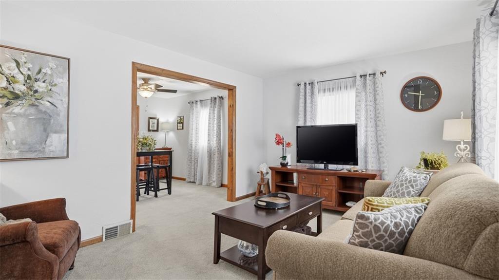 32 Herbst Road Coraopolis, PA 15108 - Photo 9 of 44 Front Sitting Room